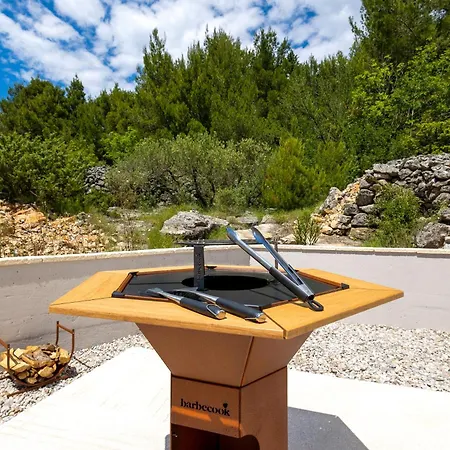 Holiday home Modern Pool - Casa Brava Sole - Pitve, Hvar Pitve