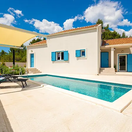 Holiday home Modern Pool - Casa Brava Sole - Pitve, Hvar *