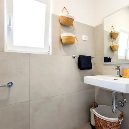 Modern Pool - Casa Brava Sole - Pitve, Hvar Holiday home *